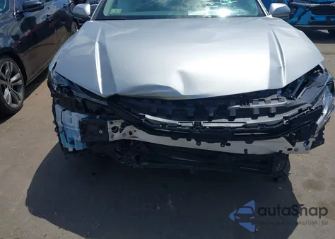 2025 Toyota Camry Le из США, поврежденный, VIN 4T1DAACK8SU518656